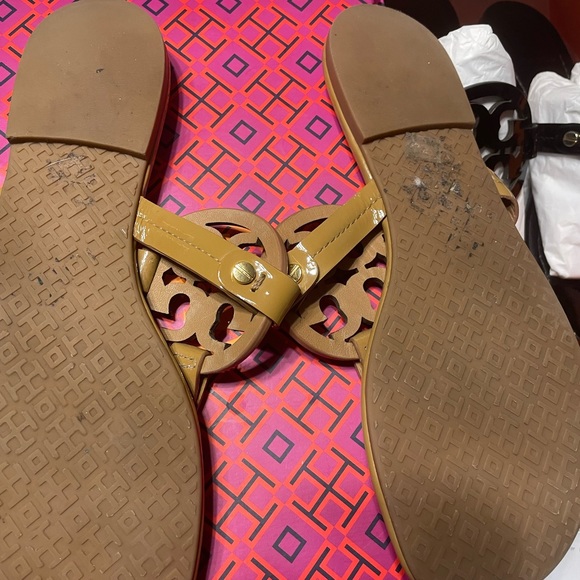 Tory Burch Miller - Size 7.5 Sand Patent - Picture 8 of 10